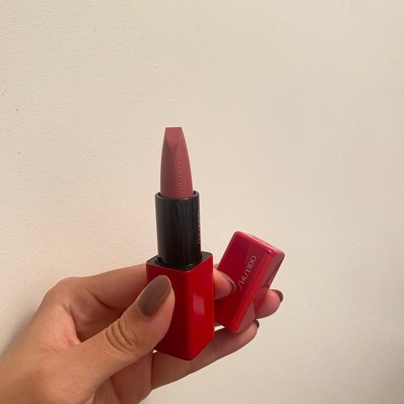 BNIP Shiseido Technosatin Lipstick - Picture 5 of 7